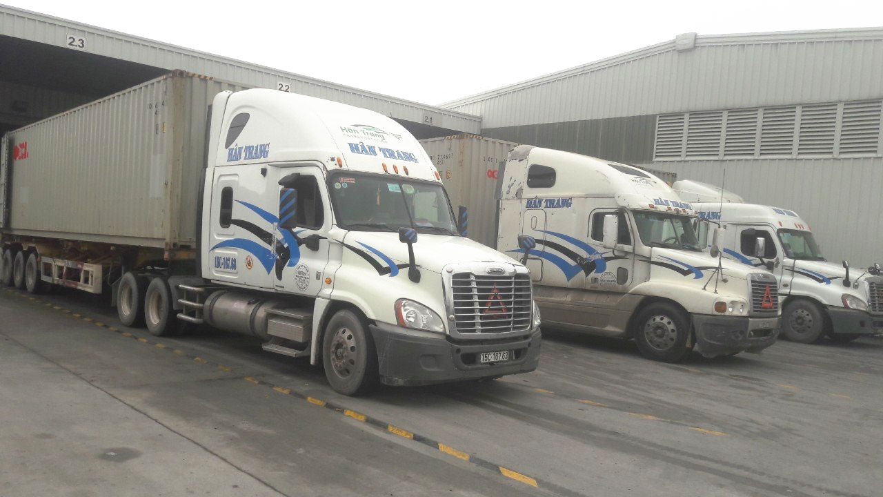 Cho thuê xe đầu kéo container chở hàng hóa tại Hải Phòng